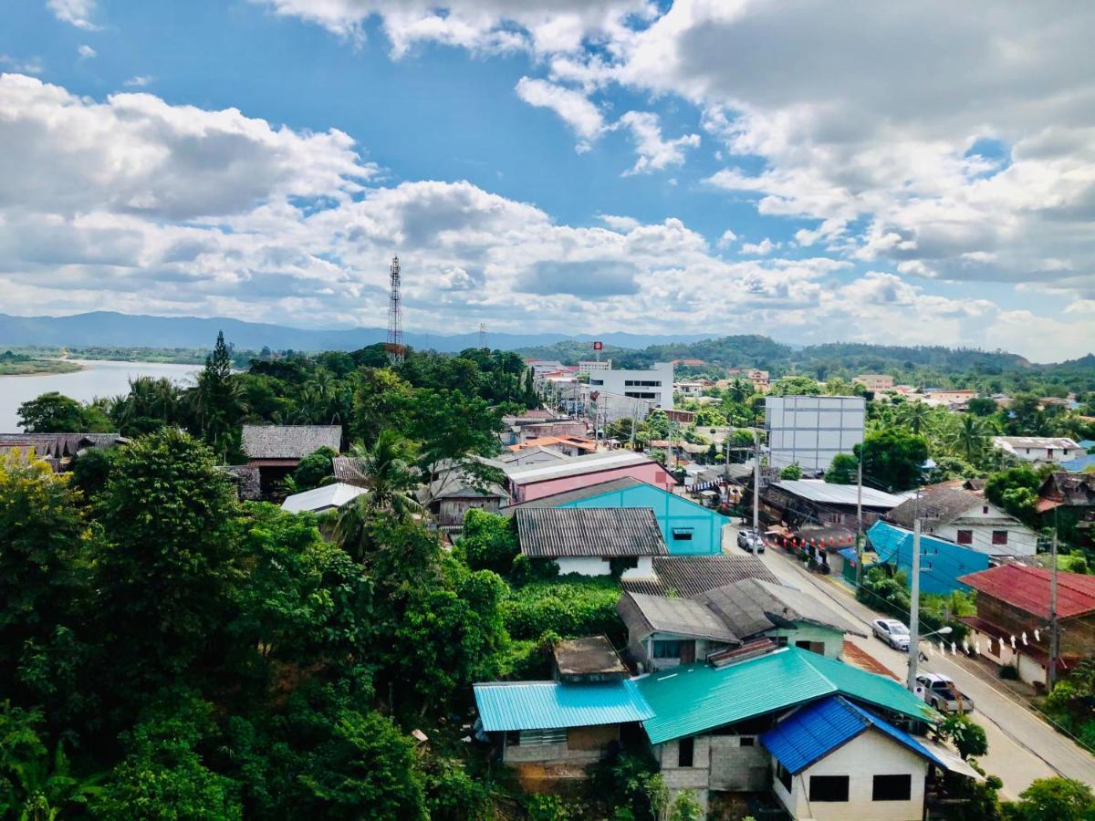 Chiangkhong Teak Garden Riverfront Onsen Hotel- Sha Extra Plus Wiang Chiang Khong Exterior foto