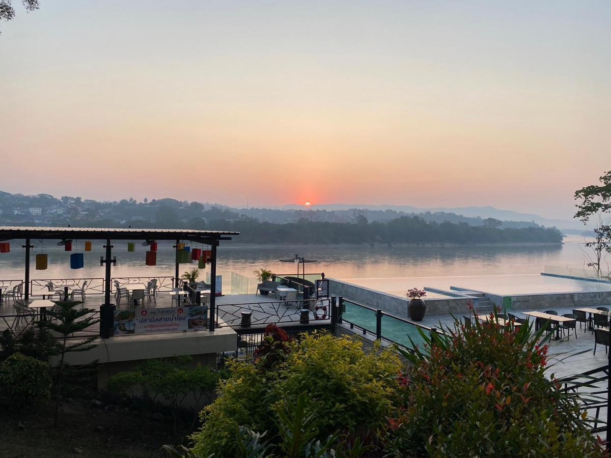 Chiangkhong Teak Garden Riverfront Onsen Hotel- Sha Extra Plus Wiang Chiang Khong Exterior foto