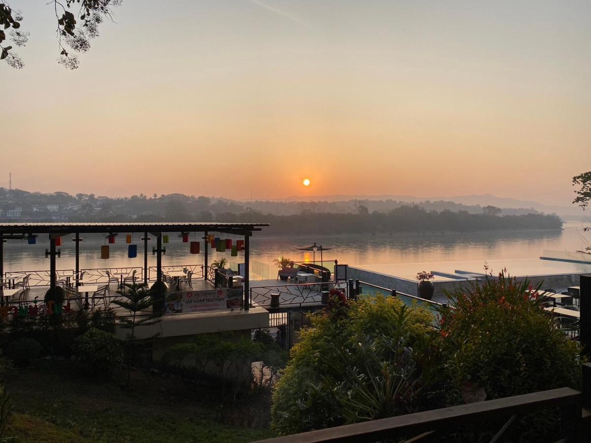 Chiangkhong Teak Garden Riverfront Onsen Hotel- Sha Extra Plus Wiang Chiang Khong Exterior foto